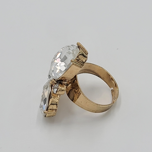 White Tear Drop Tri-Stone Statement Ring - Picture 3 of 5